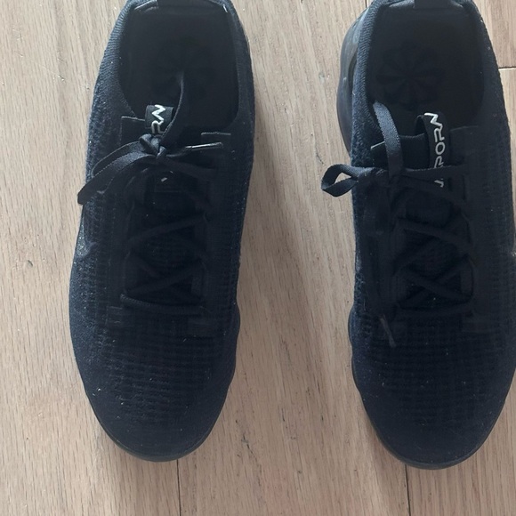 Nike Air VaporMax Flyknit - Picture 3 of 4